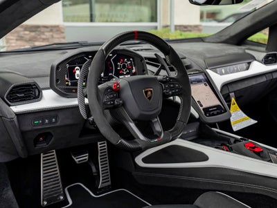 2026 Lamborghini Revuelto Base