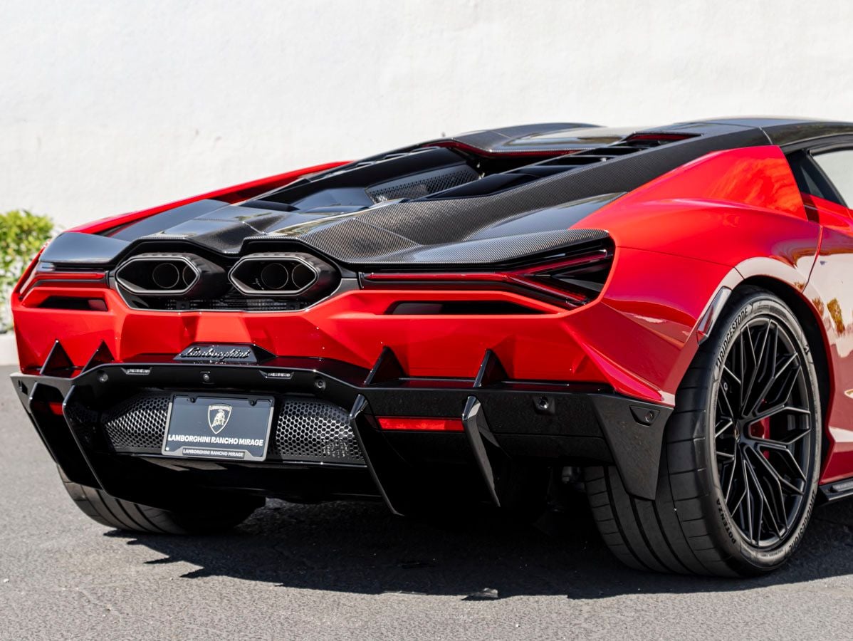 2026 Lamborghini Revuelto Base