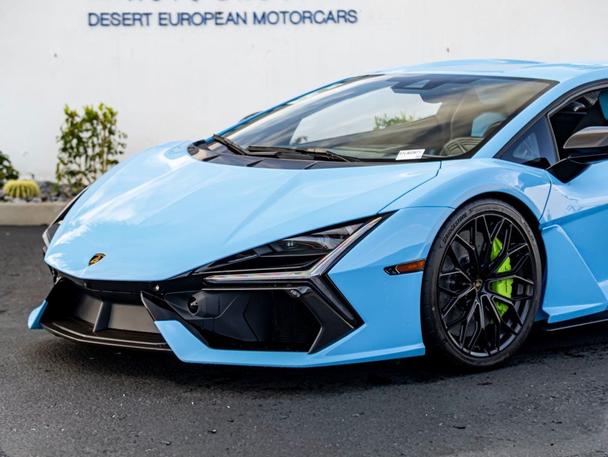 2026 Lamborghini Revuelto Base