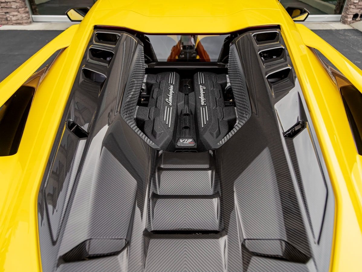 2026 Lamborghini Revuelto Base