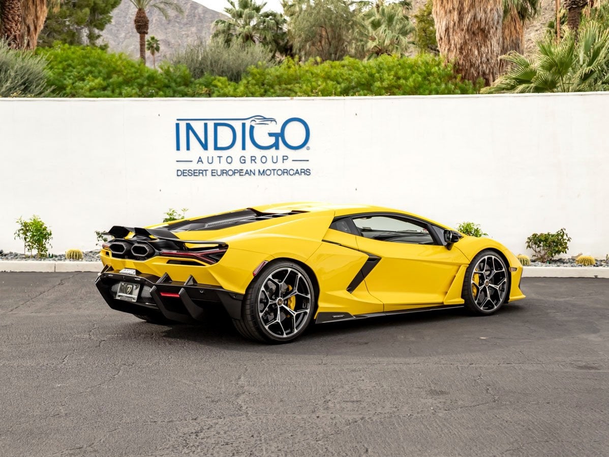 2026 Lamborghini Revuelto Base