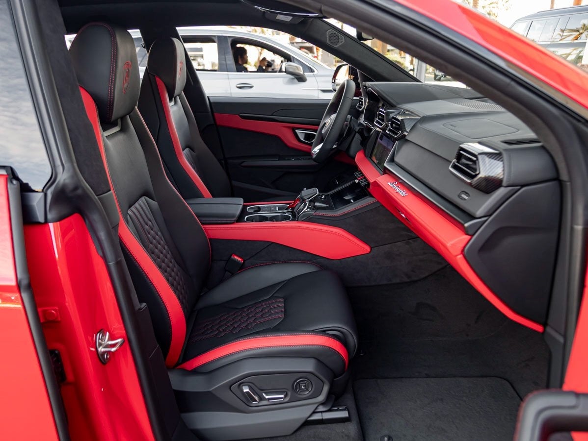 2026 Lamborghini Urus SE