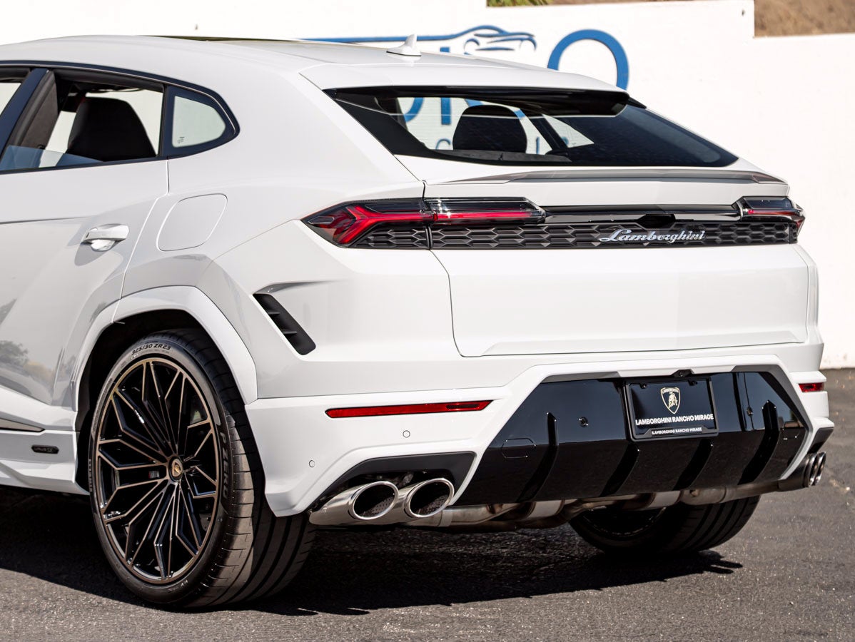 2026 Lamborghini Urus SE