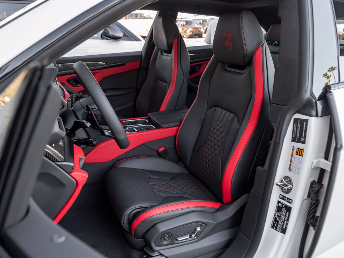 2026 Lamborghini Urus SE