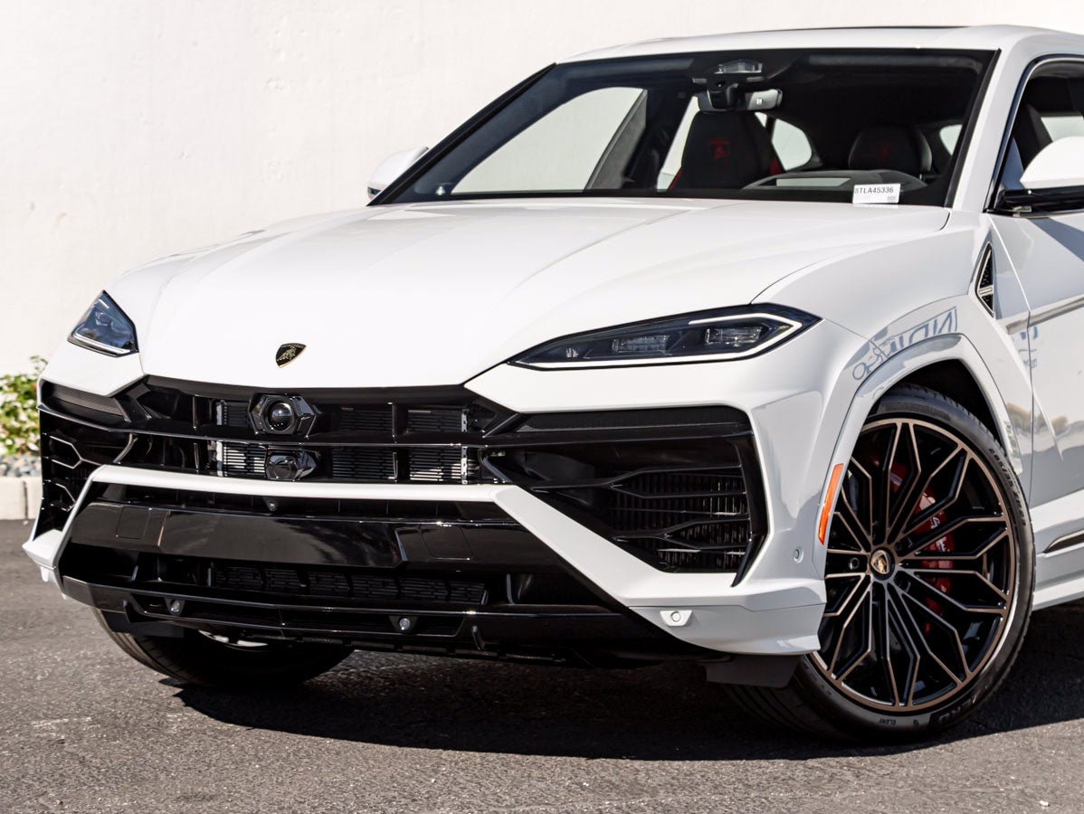 2026 Lamborghini Urus SE