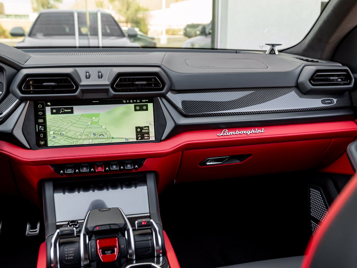 2026 Lamborghini Urus SE