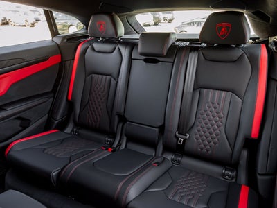2026 Lamborghini Urus SE