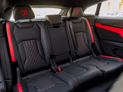 2026 Lamborghini Urus SE