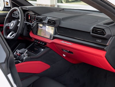 2026 Lamborghini Urus SE