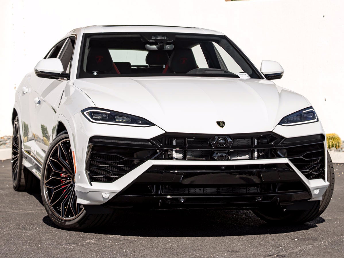 2026 Lamborghini Urus SE