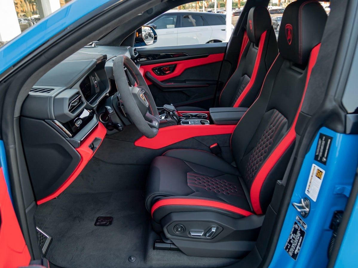 2025 Lamborghini Urus SE