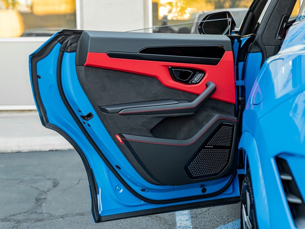 2025 Lamborghini Urus SE