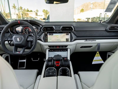 2026 Lamborghini Urus SE