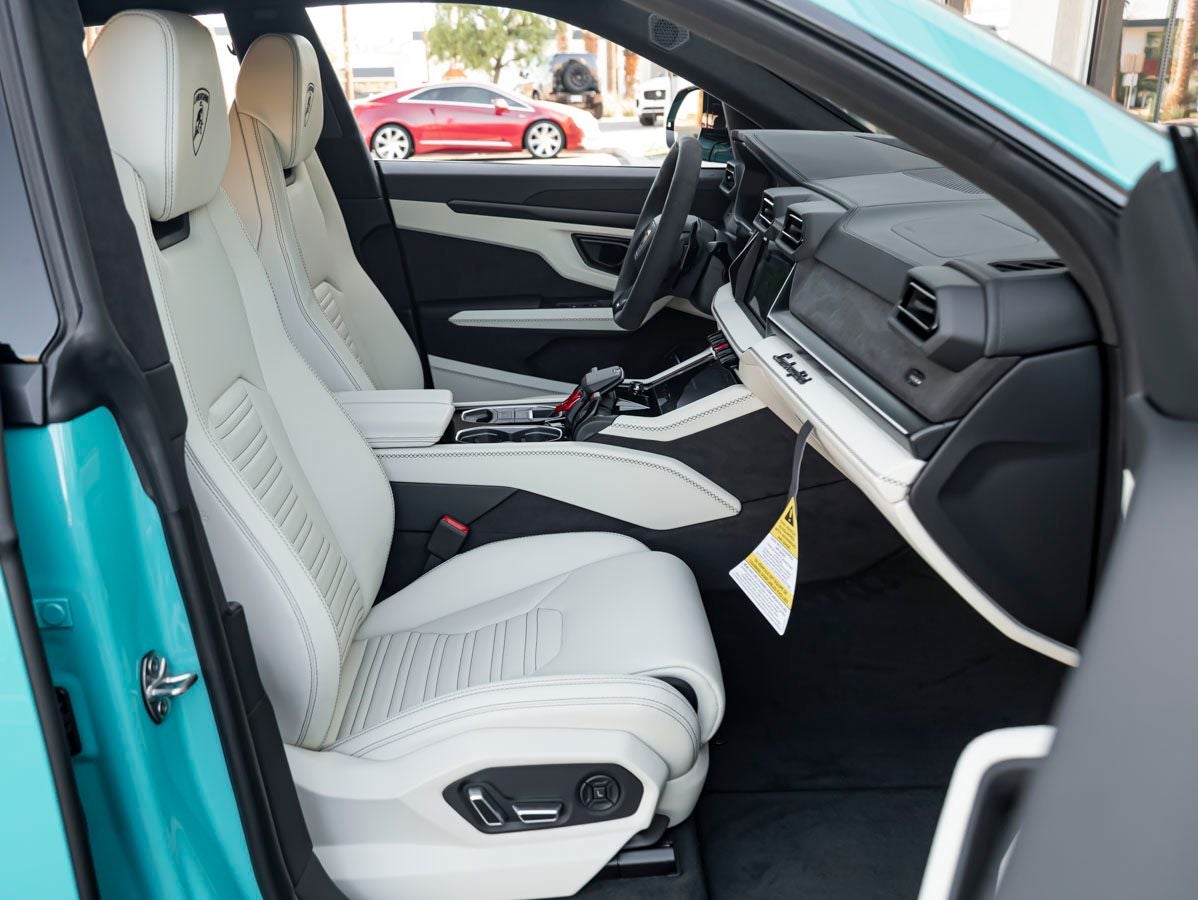 2026 Lamborghini Urus SE