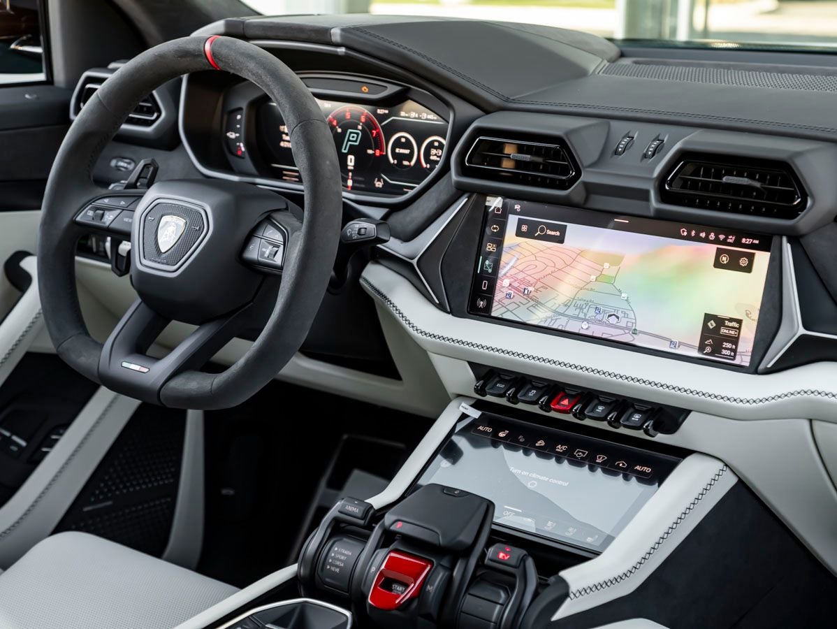 2026 Lamborghini Urus SE