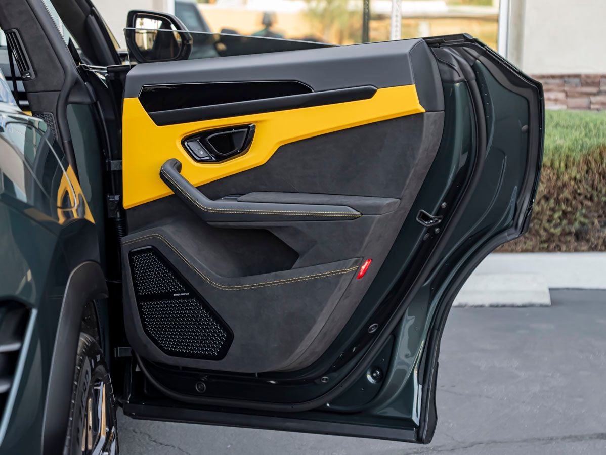 2026 Lamborghini Urus SE