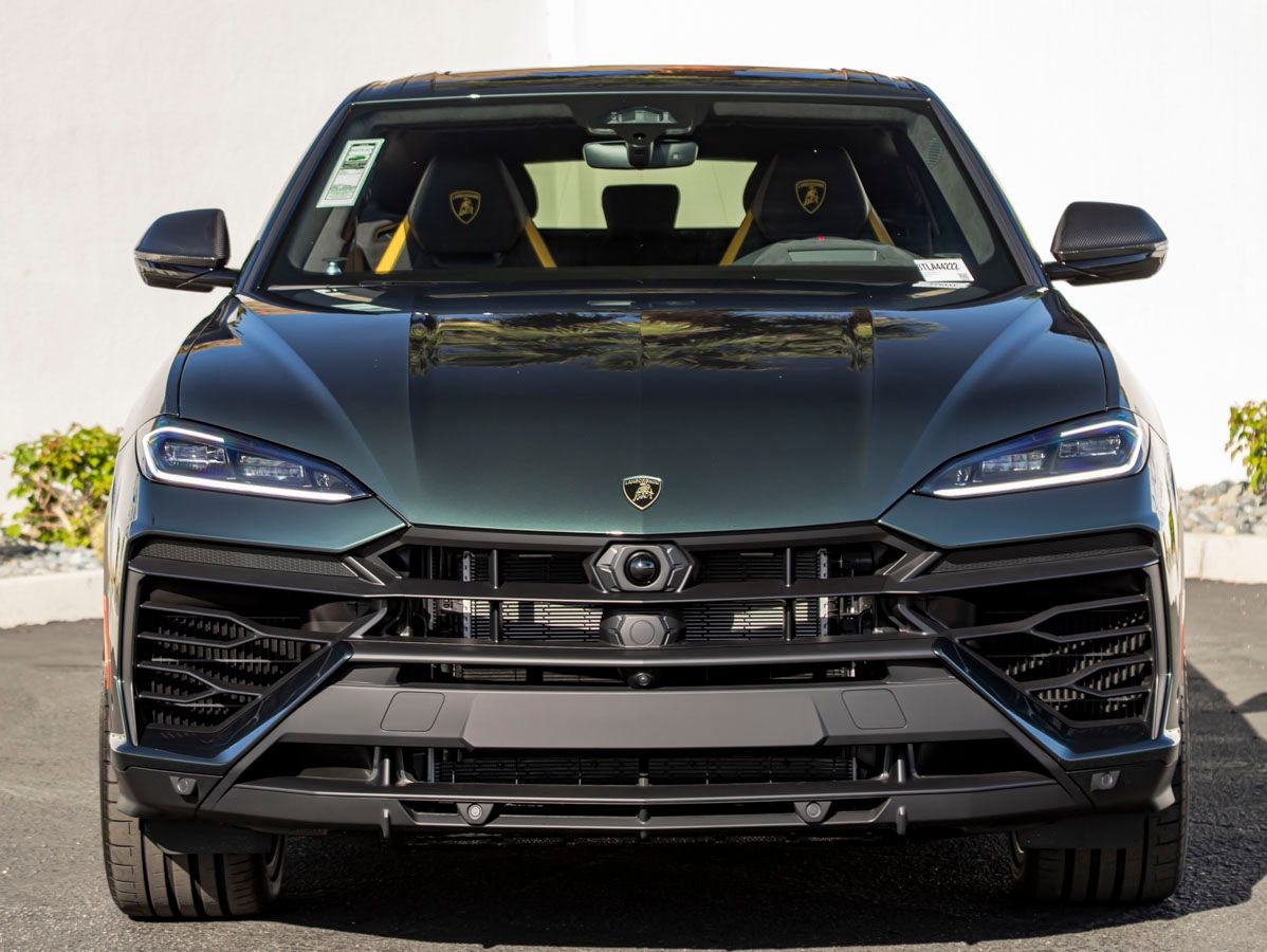 2026 Lamborghini Urus SE