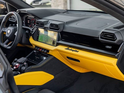 2026 Lamborghini Urus SE