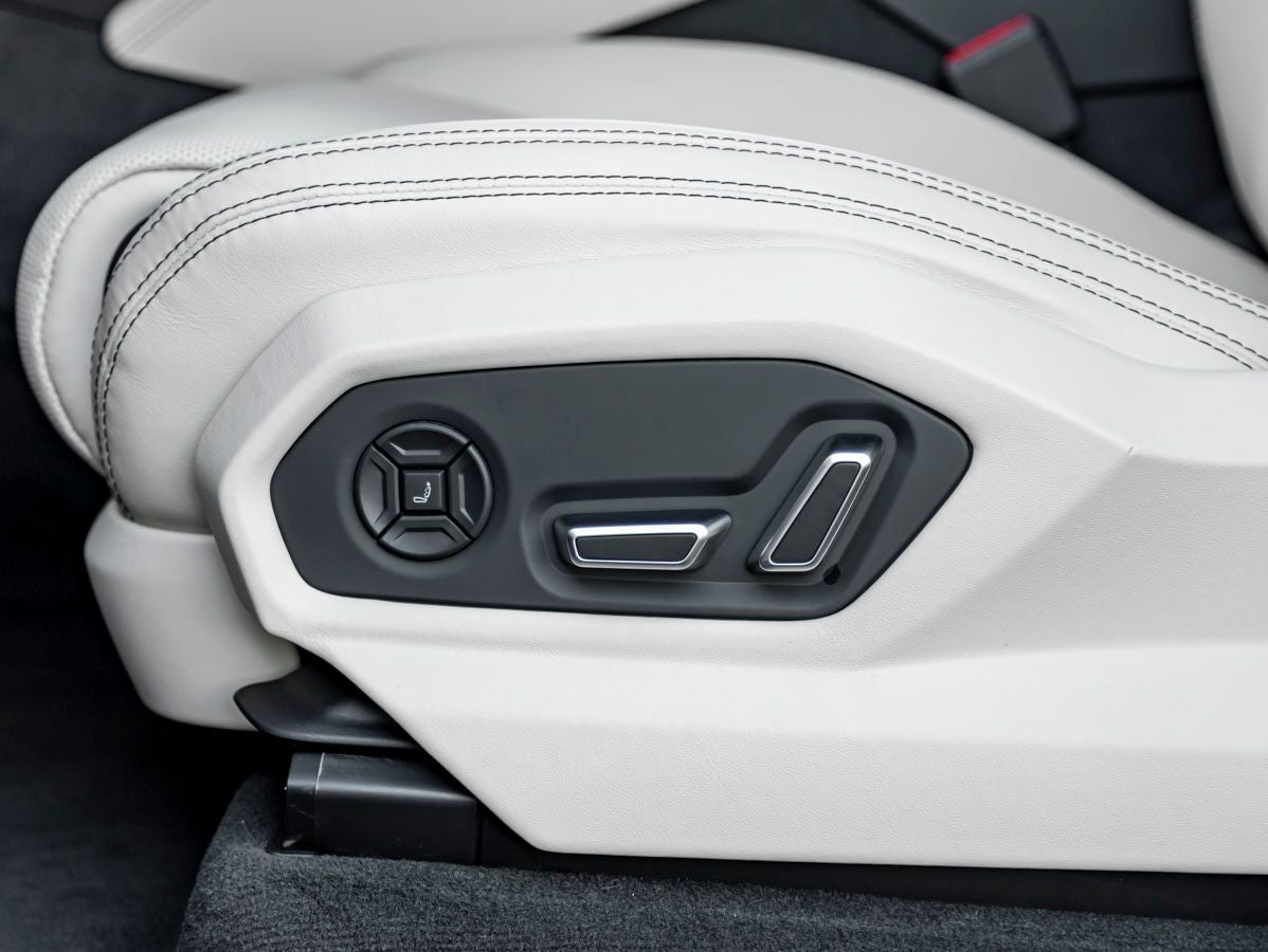 2026 Lamborghini Urus SE