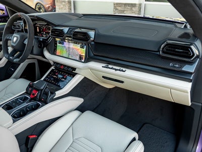 2026 Lamborghini Urus SE