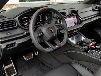 2026 Lamborghini Urus SE