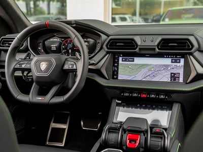 2026 Lamborghini Urus SE