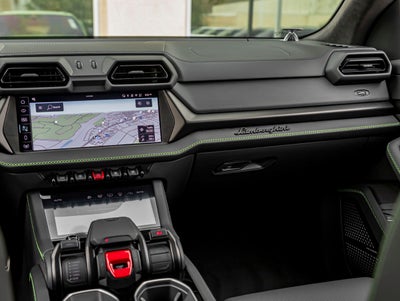 2026 Lamborghini Urus SE