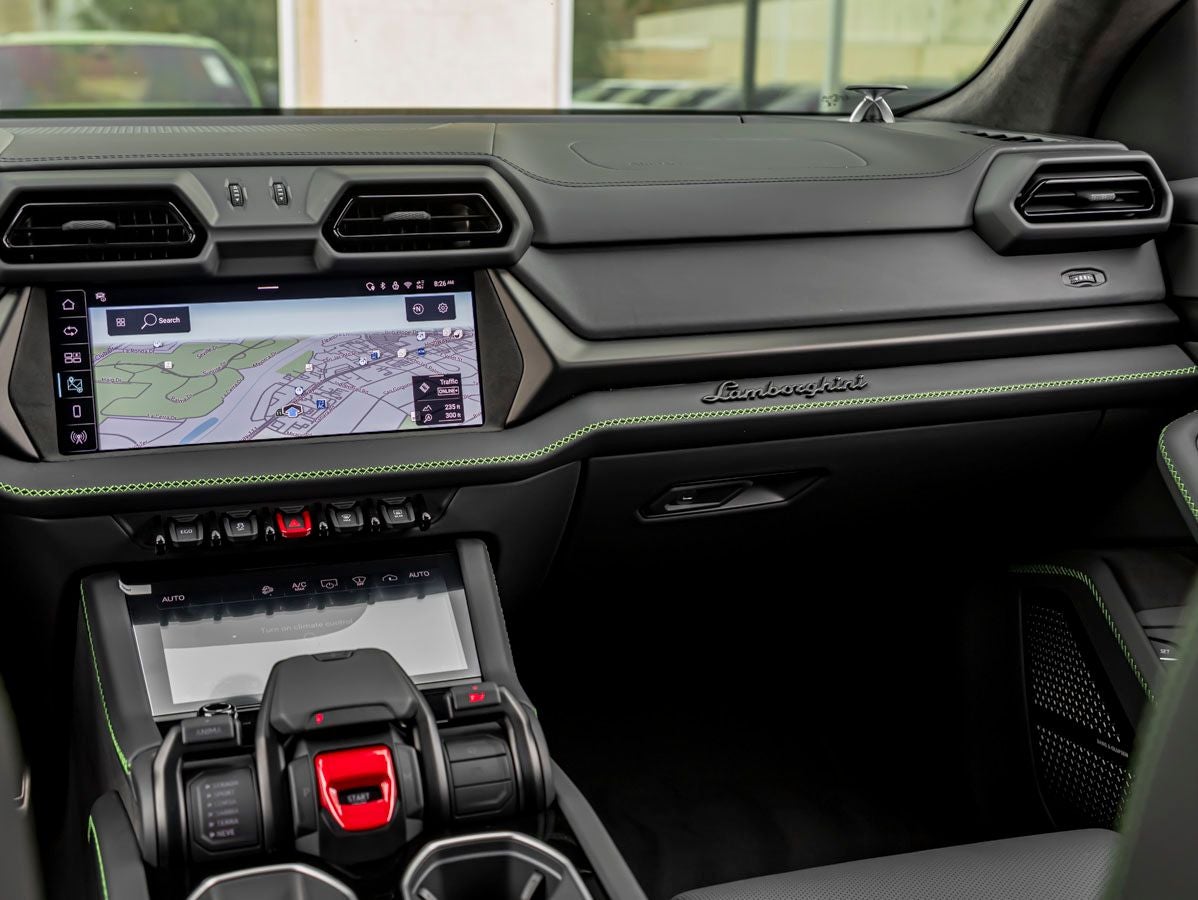 2026 Lamborghini Urus SE