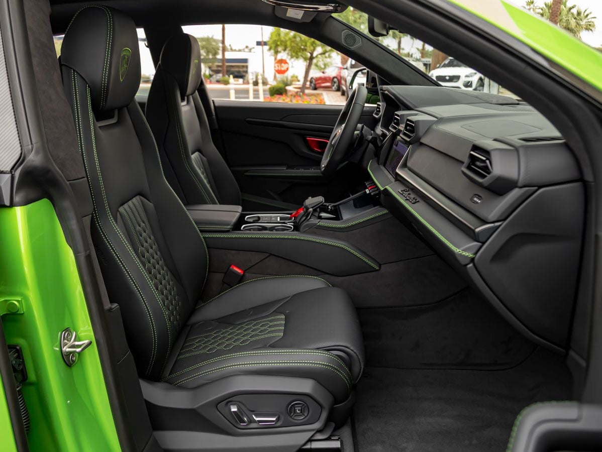 2026 Lamborghini Urus SE