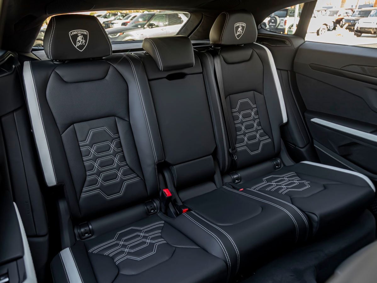 2026 Lamborghini Urus SE