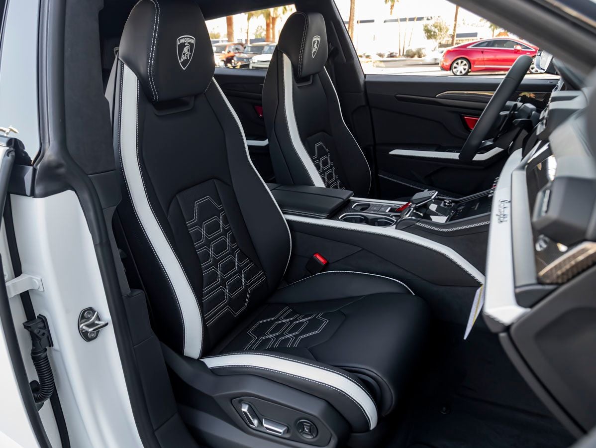 2026 Lamborghini Urus SE