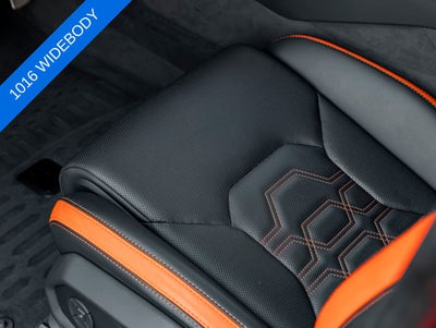 2025 Lamborghini Urus SE