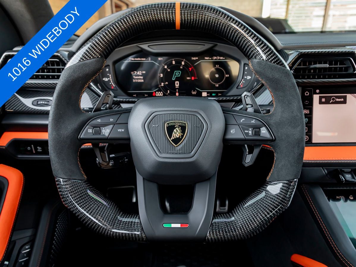 2025 Lamborghini Urus SE
