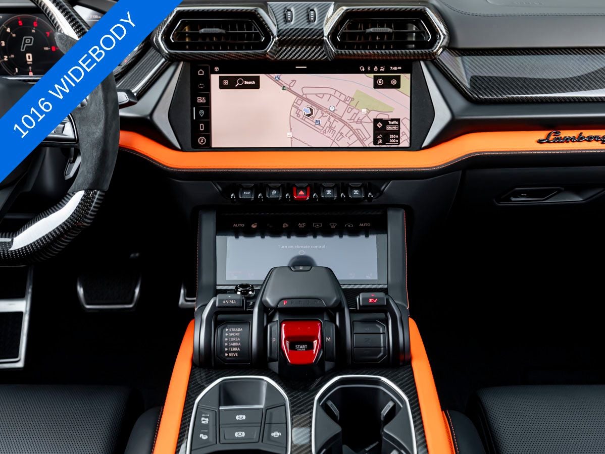 2025 Lamborghini Urus SE