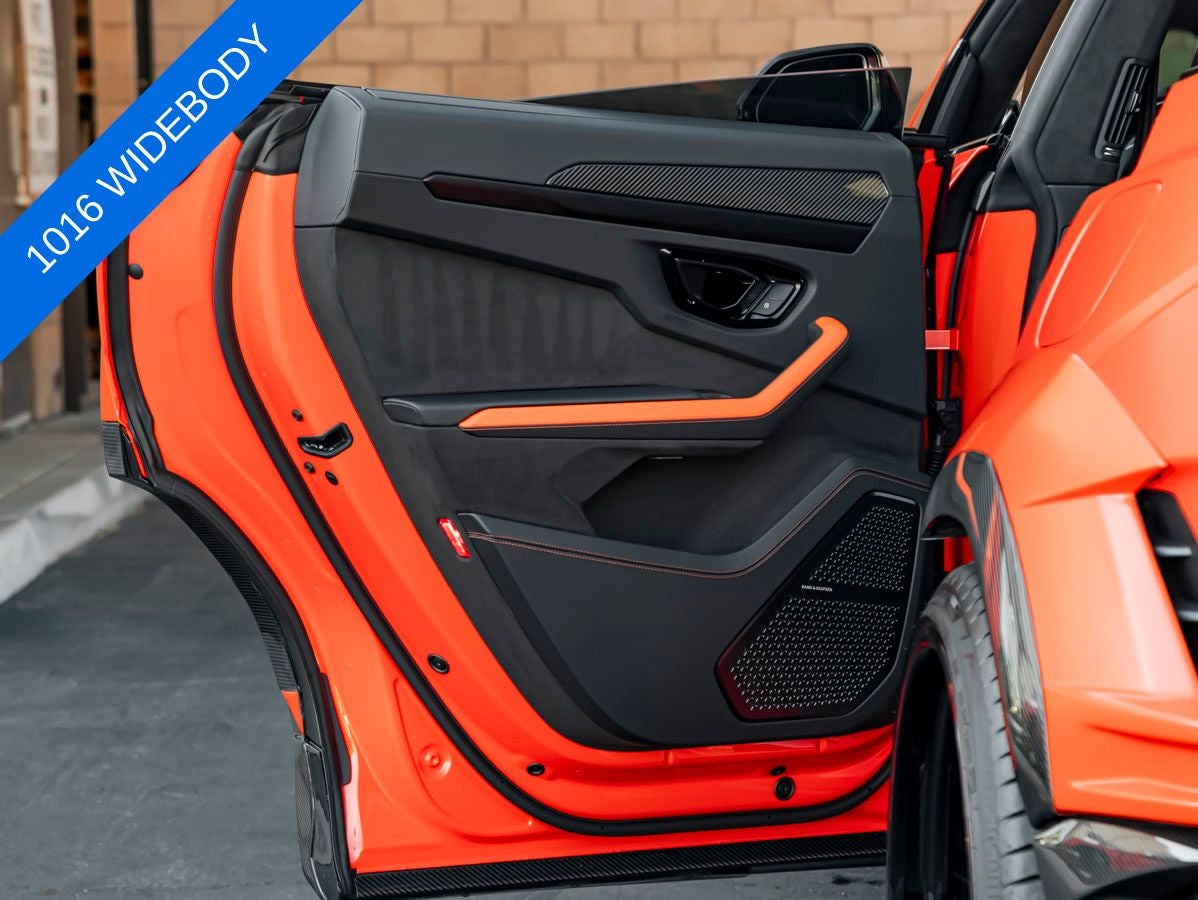 2025 Lamborghini Urus SE