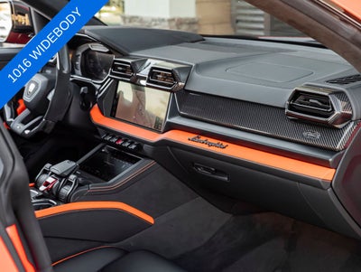 2025 Lamborghini Urus SE