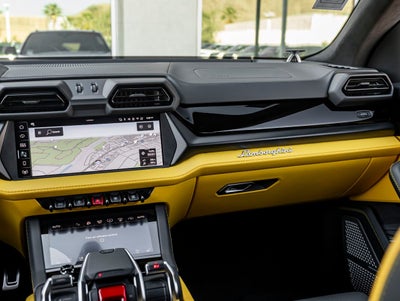 2026 Lamborghini Urus SE