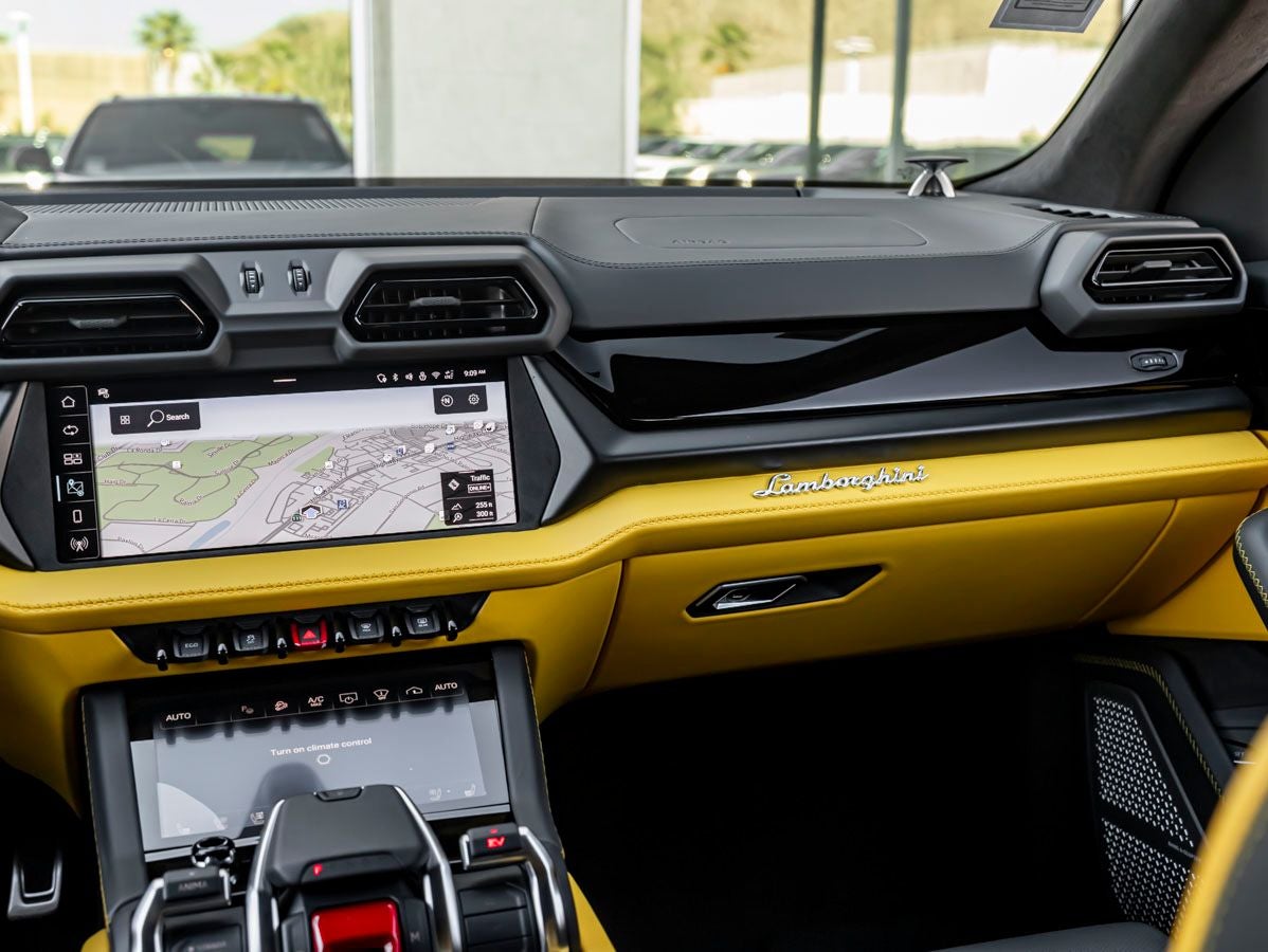 2026 Lamborghini Urus SE