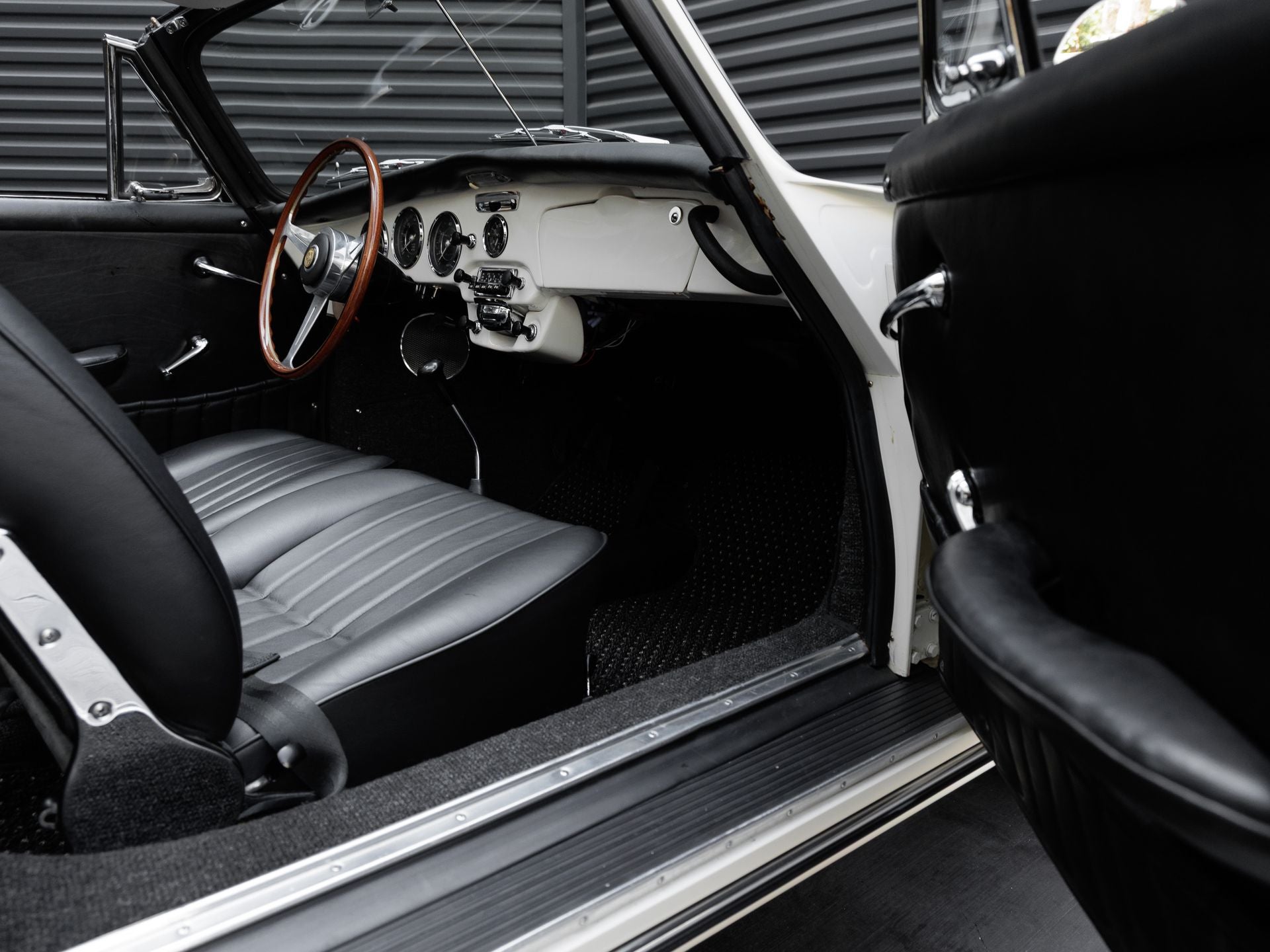 1965 Porsche 356 Base