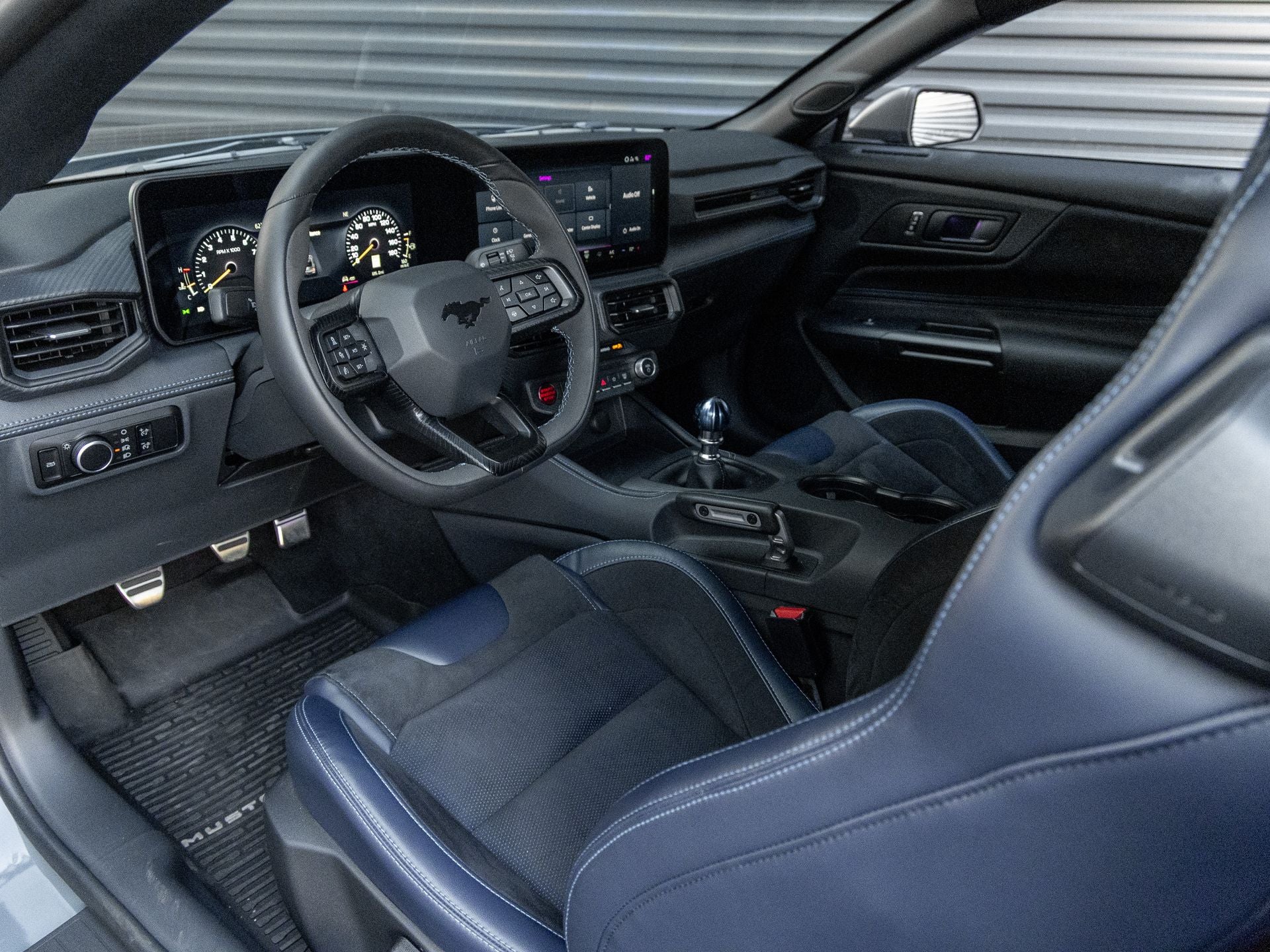 2025 Ford Mustang Dark Horse