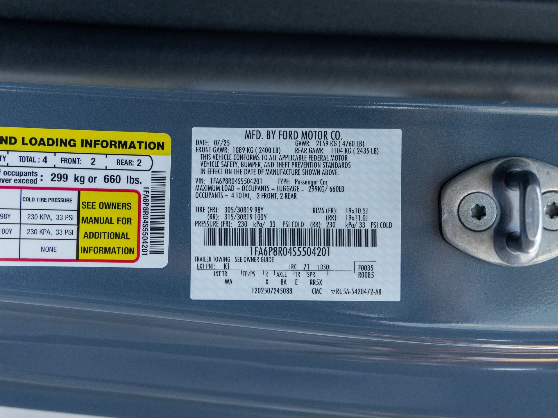 2025 Ford Mustang Dark Horse