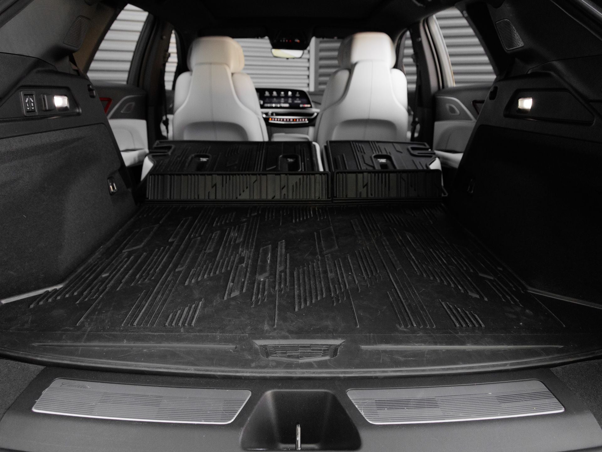 2025 Cadillac LYRIQ Sport
