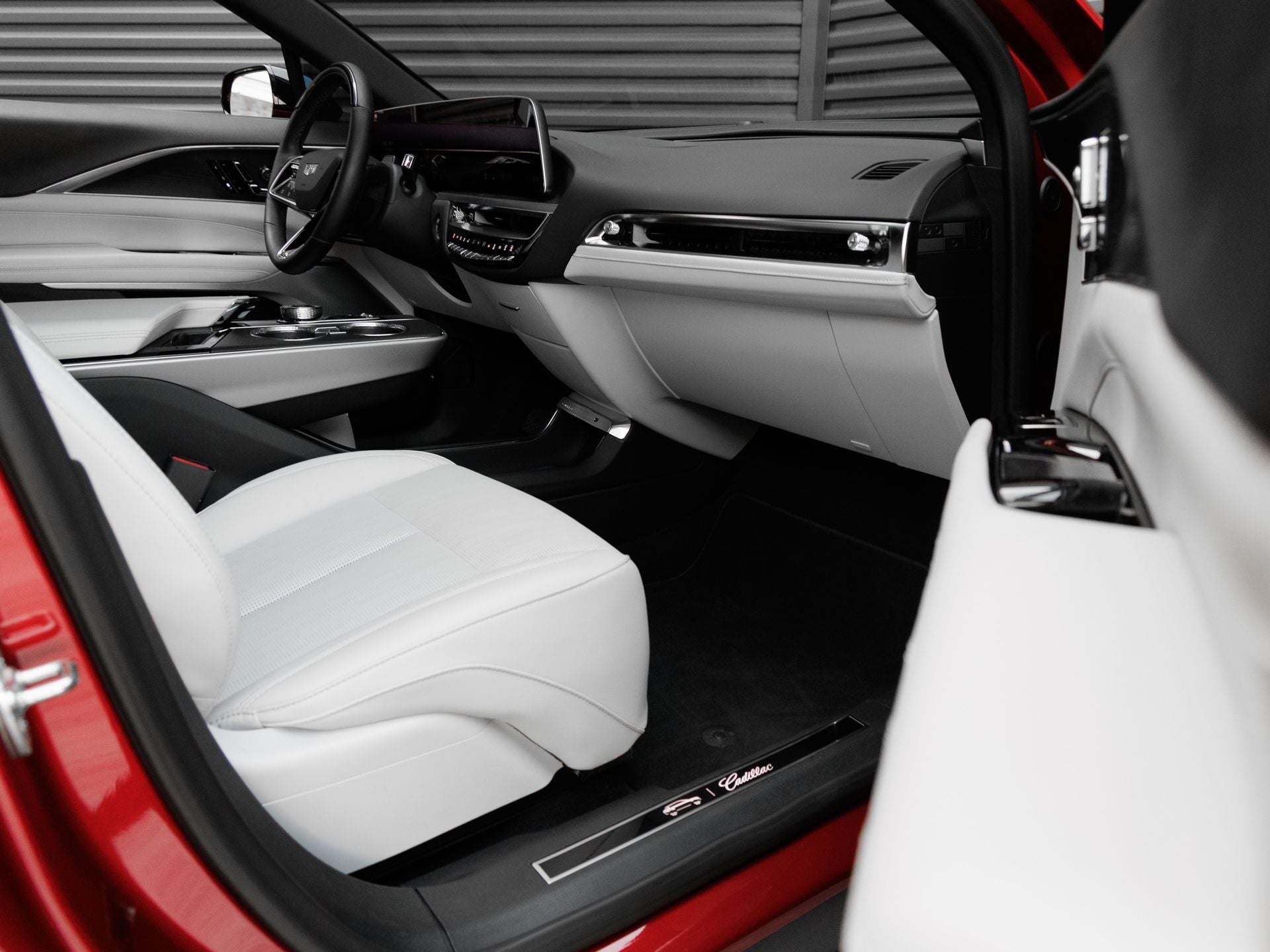 2025 Cadillac LYRIQ Sport
