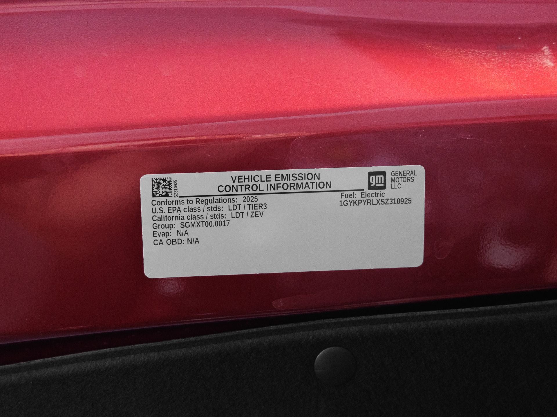 2025 Cadillac LYRIQ Sport