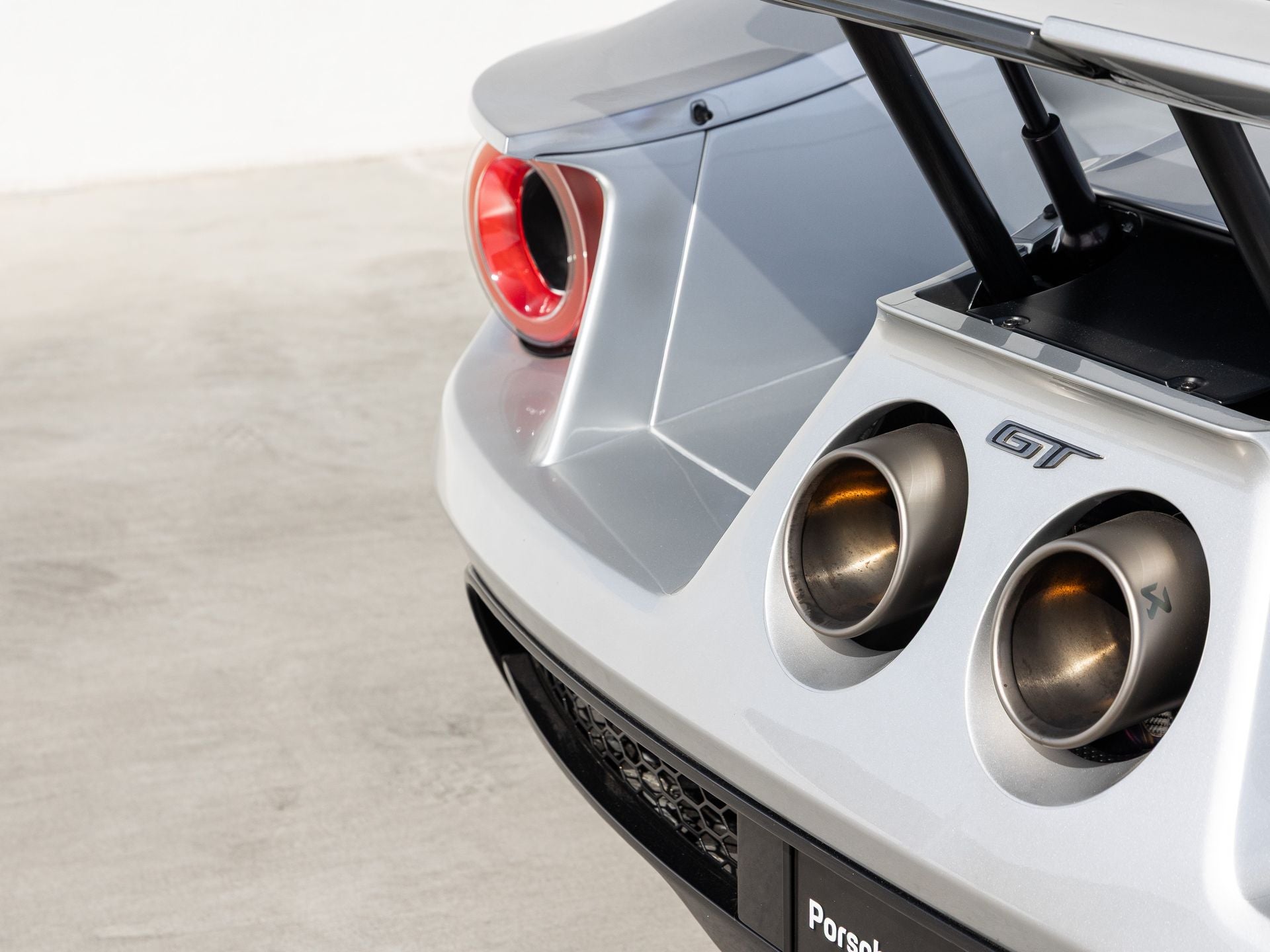 2018 Ford GT Base