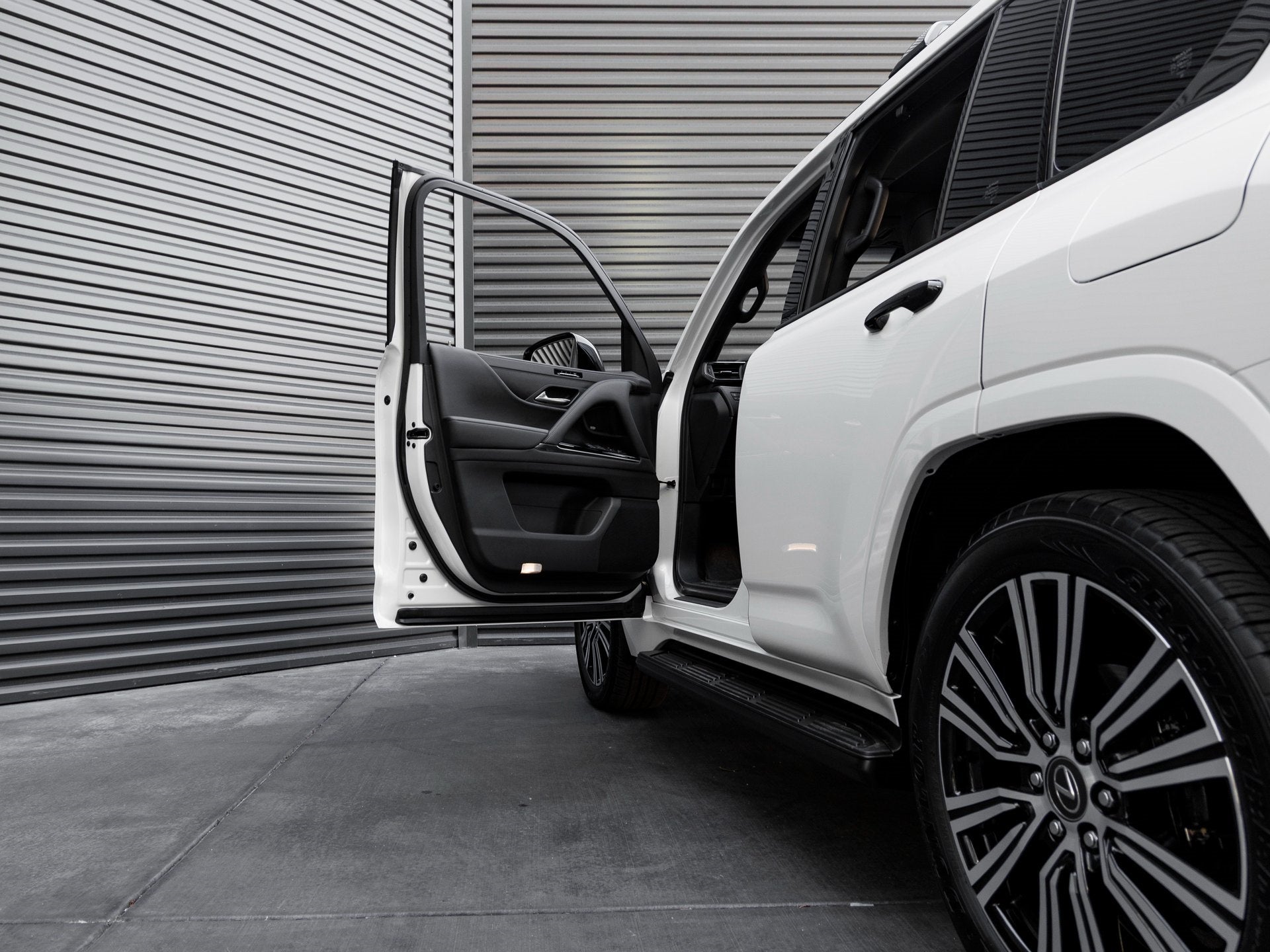 2024 Lexus LX 600 Luxury