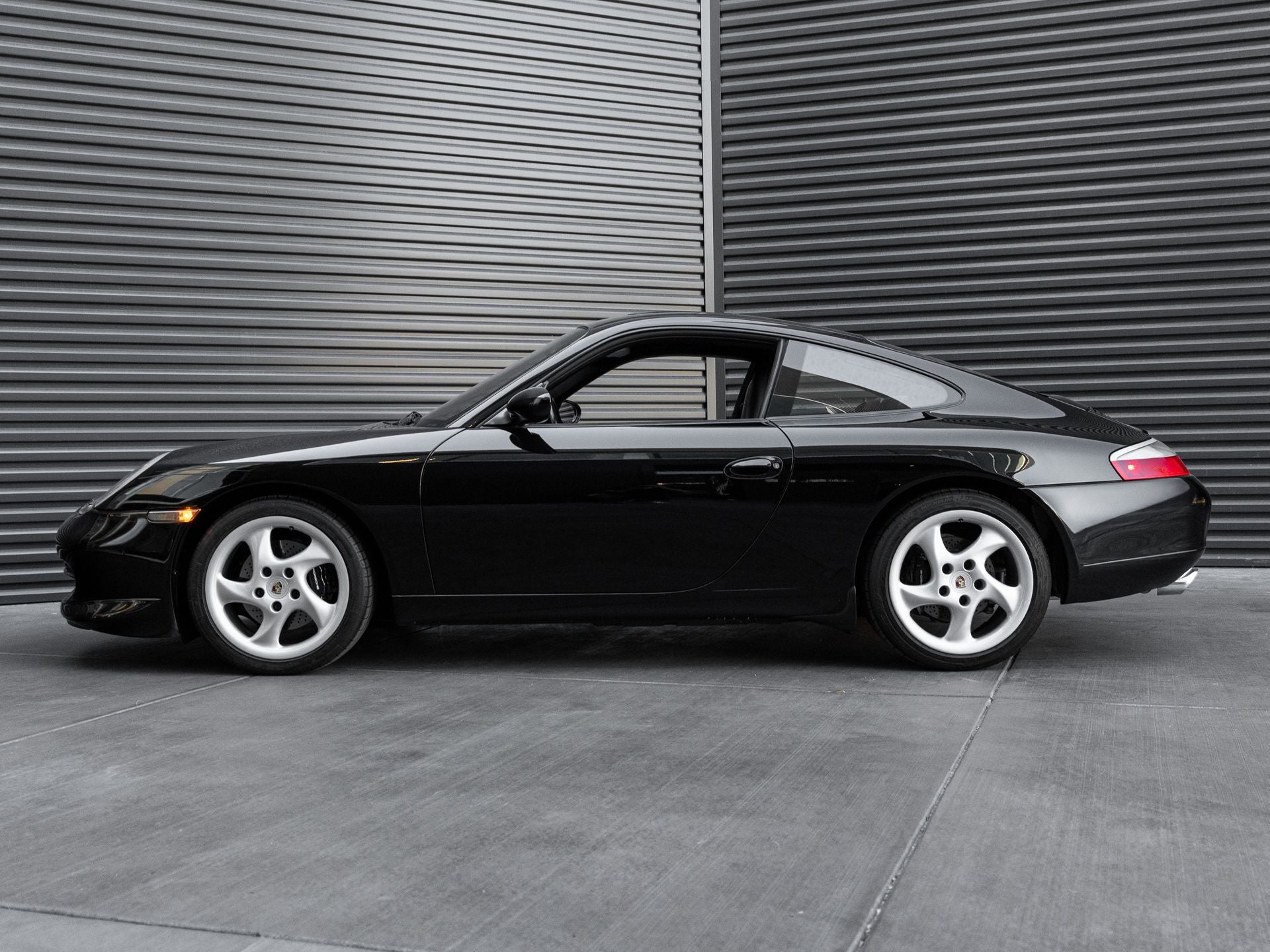 2001 Porsche 911 911 Carrera Coupe