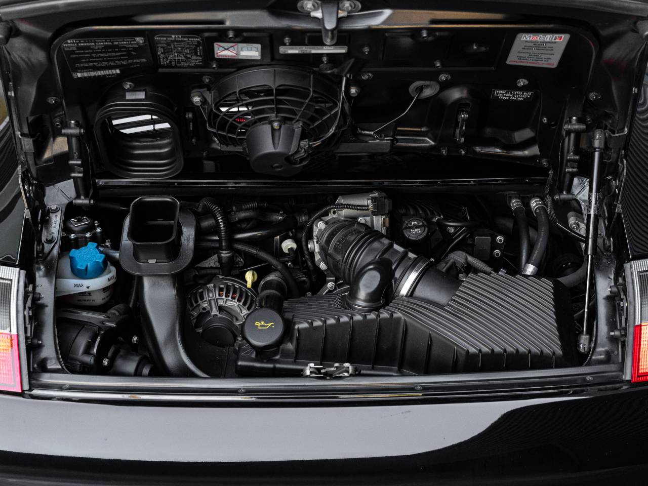 2001 Porsche 911 911 Carrera Coupe