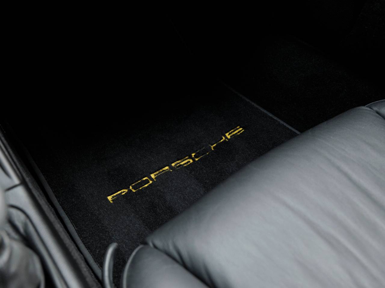 1998 Porsche 911 911 Carrera 4S Coupe