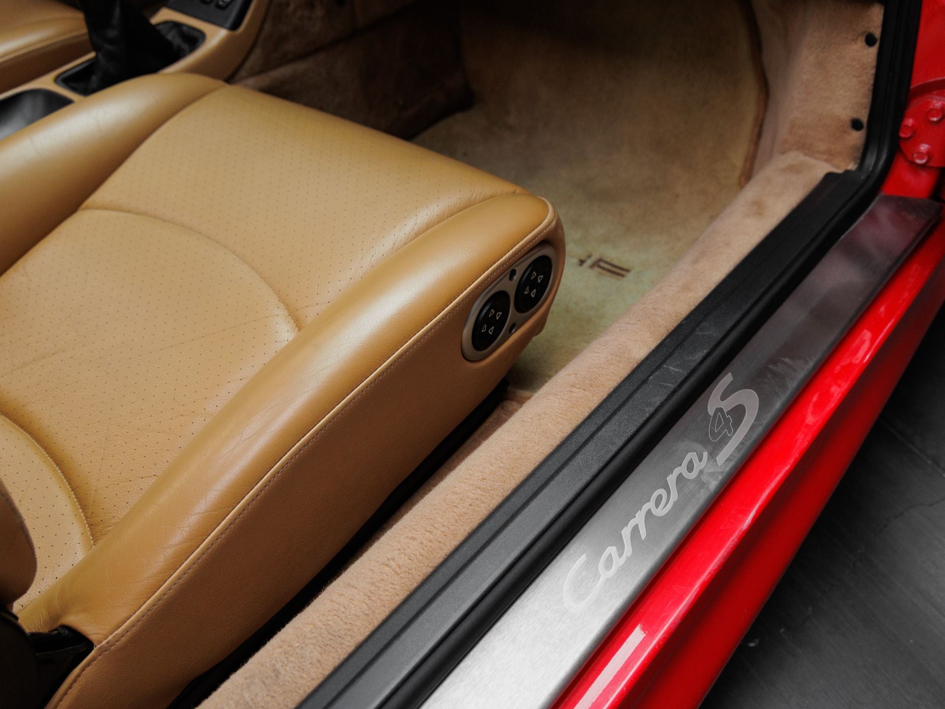 1996 Porsche 911 911 Carrera 4S Coupe